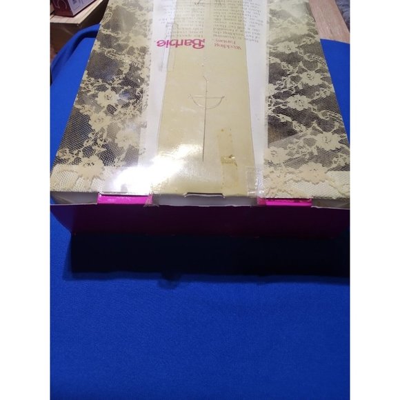 Vintage 1989 Wedding Fantasy Barbie - Still In Original Packaging -DENTED BOX - Picture 7 of 8